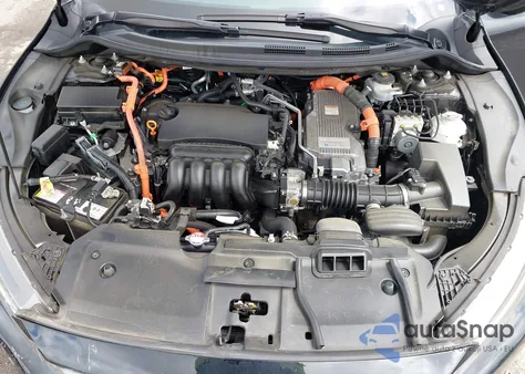 2018 Honda Clarity Plug-In Hybrid from USA, damaged, VIN JHMZC5F17JC008994